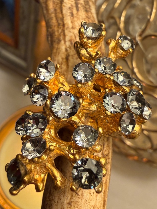 Alexander McQueen Jewelry - Alexander McQueen Crystal Cocktail Ring